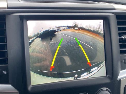 Used 2018 RAM 2500 SLT image 25