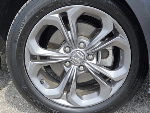 Used 2023 Honda Accord EX image 10