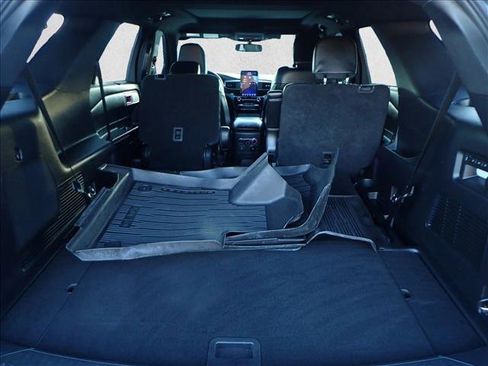 Used 2023 Ford Explorer ST w/ Equipment Group 401A image 8