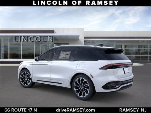 New 2026 Lincoln Nautilus Reserve AWD/4WD image 5