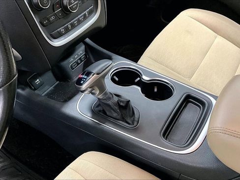 Used 2019 Dodge Durango SXT image 17