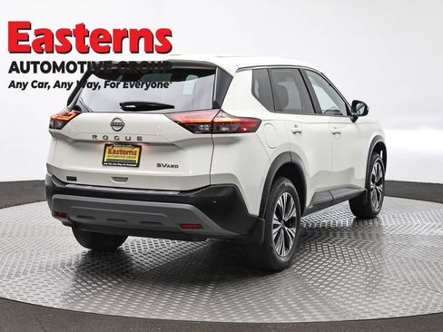 Used 2023 Nissan Rogue SV AWD/4WD image 5