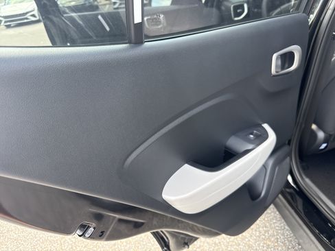 New 2026 Hyundai Venue SEL FWD image 12