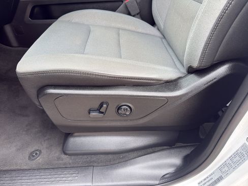 Used 2020 RAM 1500 Big Horn AWD/4WD image 15