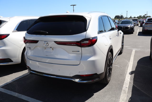 Used 2024 MAZDA CX-90 Plug-In Hybrid w/ Premium Pkg AWD/4WD image 2