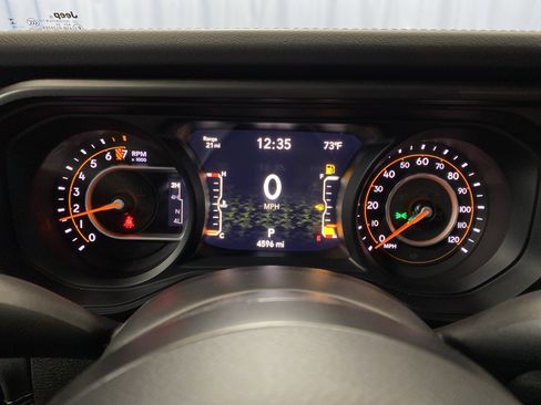 Certified 2024 Jeep Gladiator Mojave w/ Technology Group image 22