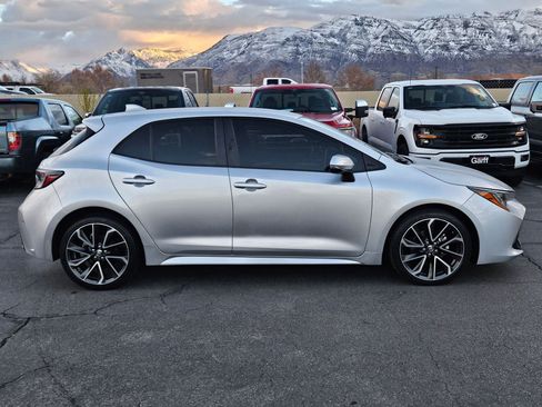 Used 2020 Toyota Corolla XSE image 2