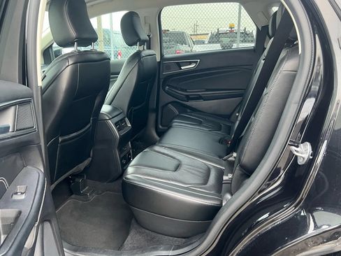 Used 2022 Ford Edge Titanium AWD/4WD image 29