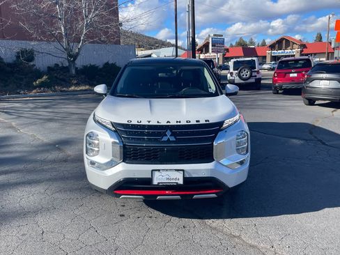 Used 2024 Mitsubishi Outlander Ralliart image 10