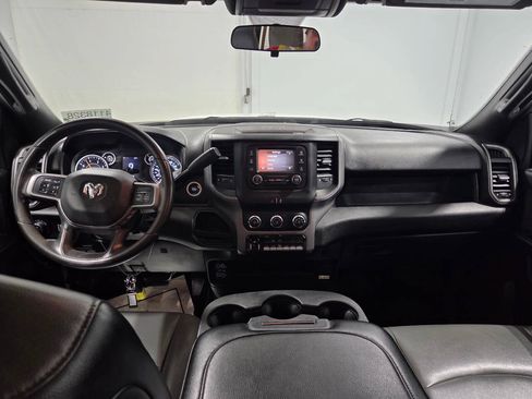 Used 2022 RAM 2500 Tradesman w/ Chrome Appearance Group AWD/4WD image 16