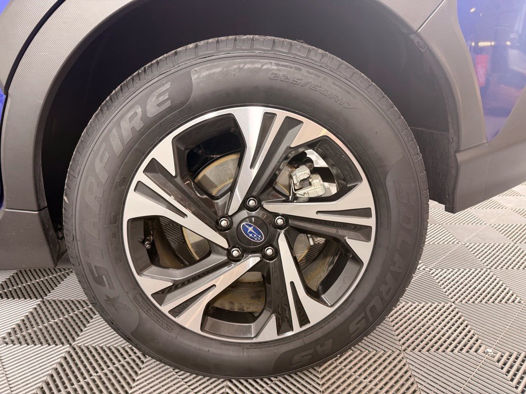 Used 2025 Subaru Crosstrek 2.5i Premium AWD/4WD image 14