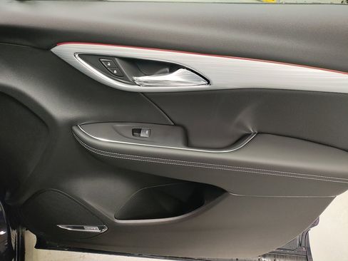 New 2026 Buick Envision Avenir image 9