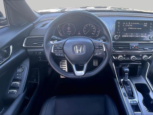 Used 2020 Honda Accord Sport image 5