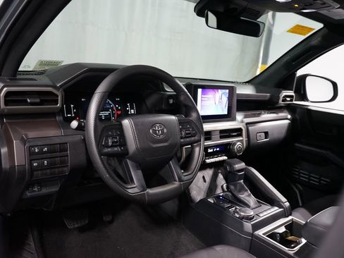 Certified 2024 Toyota Tacoma SR5 image 12