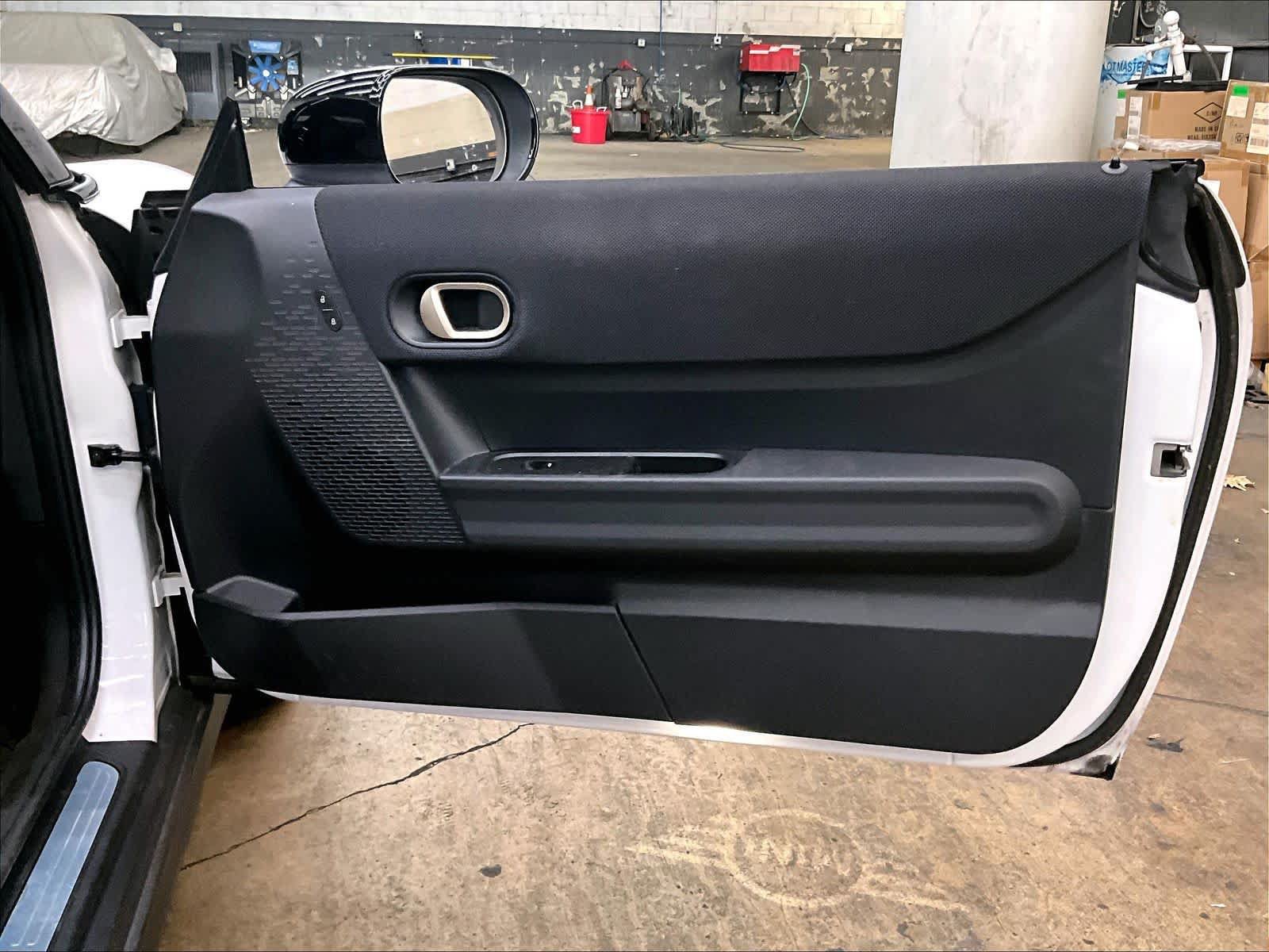 Used 2025 MINI Cooper 2-Door Hardtop FWD image 26