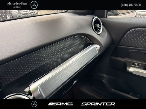 Certified 2025 Mercedes-Benz GLB 250 image 22