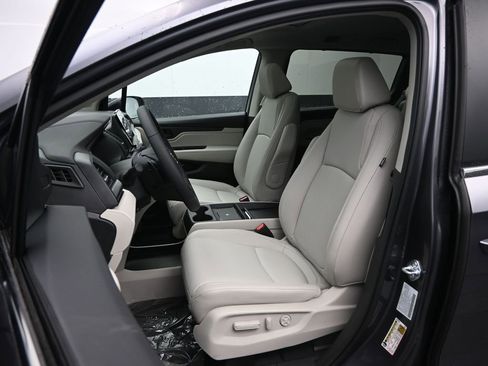 New 2026 Honda Odyssey EX-L image 18