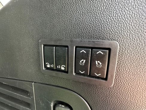 Used 2019 GMC Yukon Denali w/ Denali Ultimate Package image 27