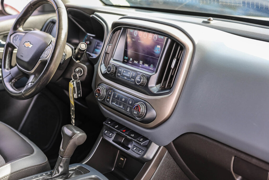 Used 2018 Chevrolet Colorado Z71 w/ Z71 Midnight Edition AWD/4WD image 4