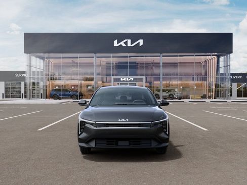 New 2026 Kia K4 FWD image 2