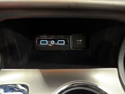 Used 2021 Jeep Grand Cherokee Laredo image 30