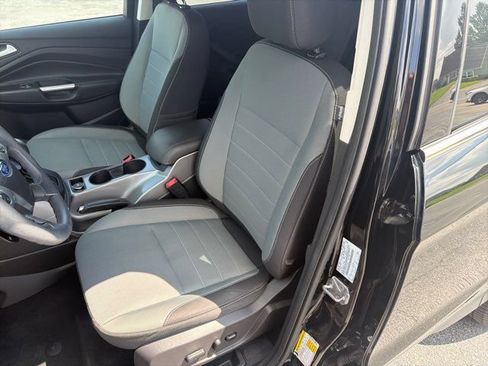 Used 2016 Ford Escape SE FWD image 16