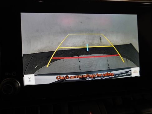 Used 2025 Toyota RAV4 XLE AWD/4WD image 28