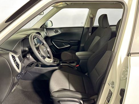 Certified 2020 Kia Soul S image 12