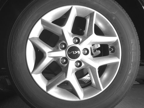 Used 2025 Kia Soul LX w/ LX Technology Package image 14