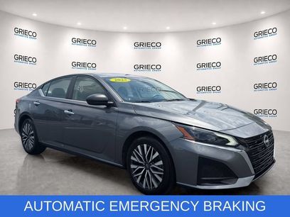 Used 2025 Nissan Altima 2.5 SV