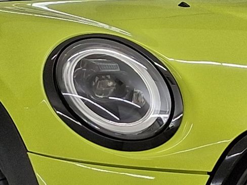 Used 2023 MINI Cooper S FWD image 9