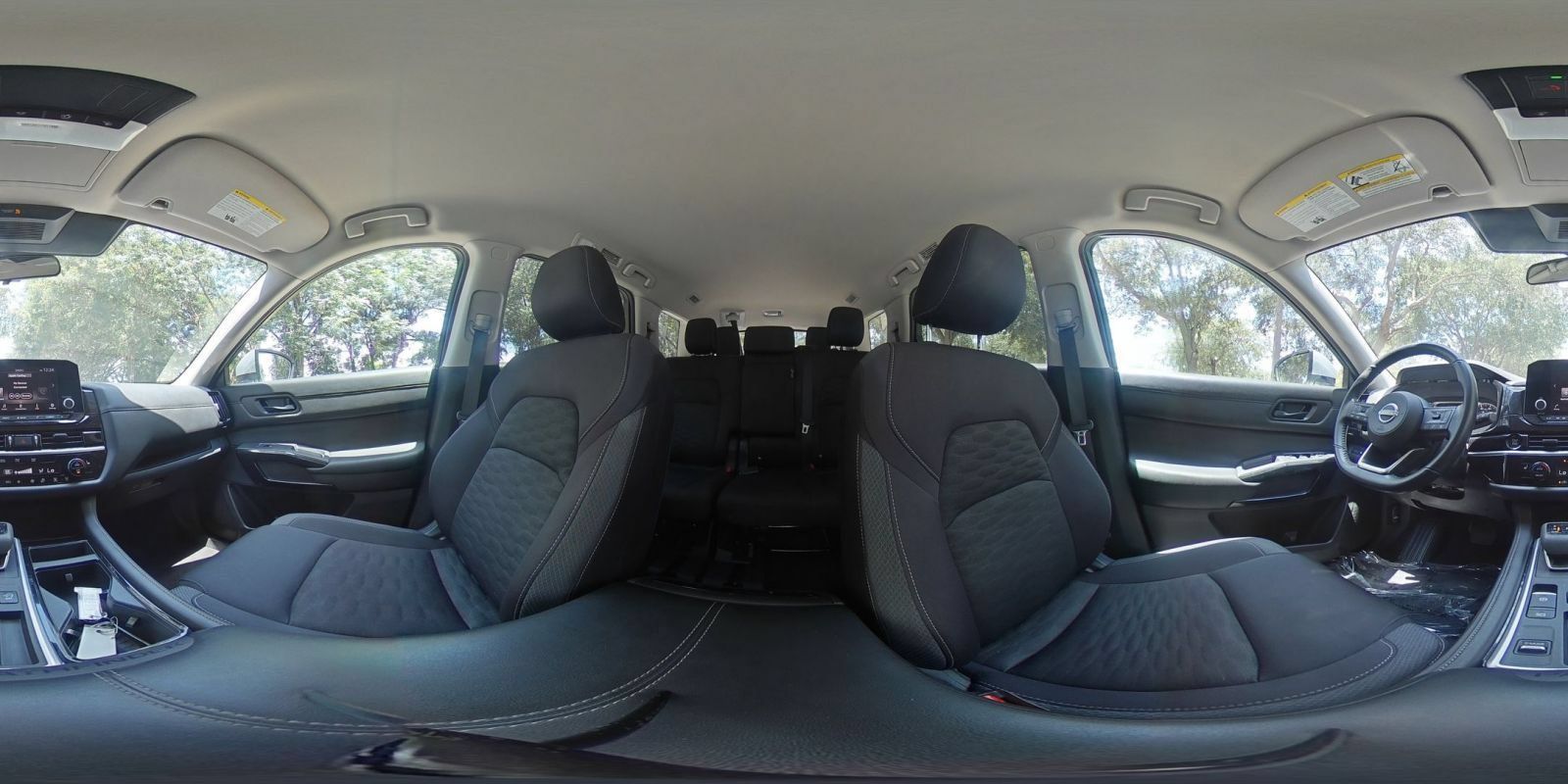 Used 2025 Nissan Pathfinder SV FWD image 44