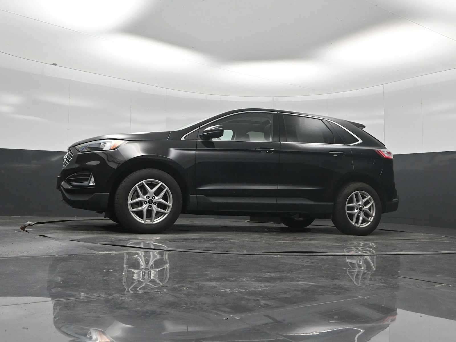 Certified 2024 Ford Edge SEL w/ Convenience Package AWD/4WD image 27