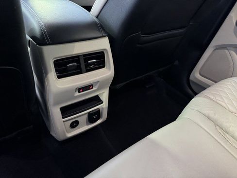 Used 2024 Ford Edge Titanium w/ Equipment Group 301A image 26