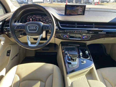 Used 2019 Audi Q7 3.0T Premium Plus w/ Premium Plus Package image 11