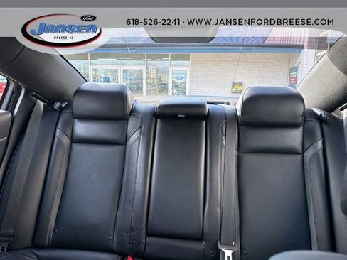 Used 2017 Dodge Charger R/T w/ Premium Group image 12