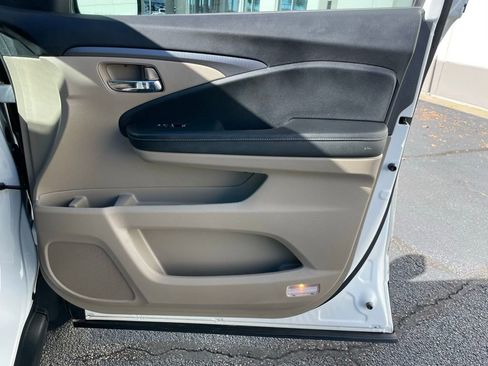 Certified 2023 Honda Ridgeline RTL-E image 30