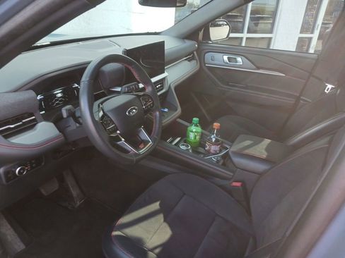 Certified 2025 Ford Explorer ST AWD/4WD image 7