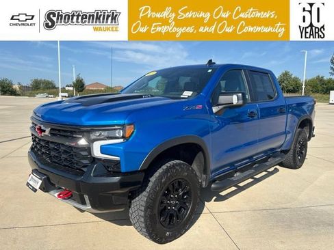 Used 2023 Chevrolet Silverado 1500 ZR2 w/ Technology Package AWD/4WD image 1