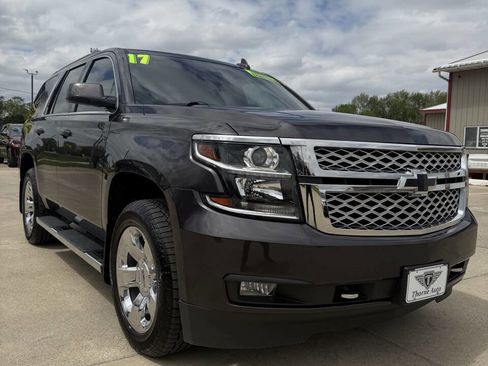 Used 2017 Chevrolet Tahoe LT w/ LT Signature Package AWD/4WD image 9