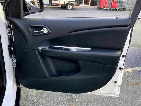 Used 2014 Dodge Journey American Value Package w/ Flexible Seating Group image 21