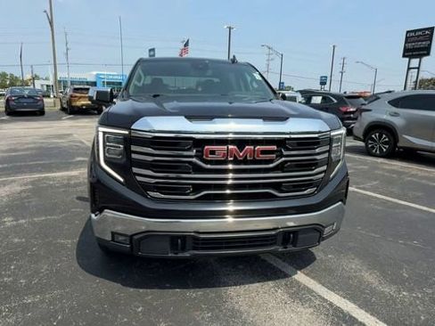 Used 2022 GMC Sierra 1500 SLT w/ Max Trailering Package AWD/4WD image 3