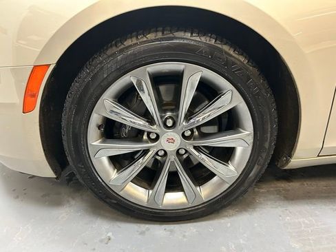Used 2014 Cadillac XTS image 9