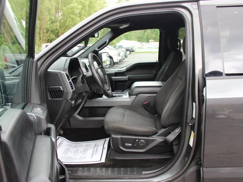Used 2018 Ford F150 XLT w/ Equipment Group 302A Luxury AWD/4WD image 16