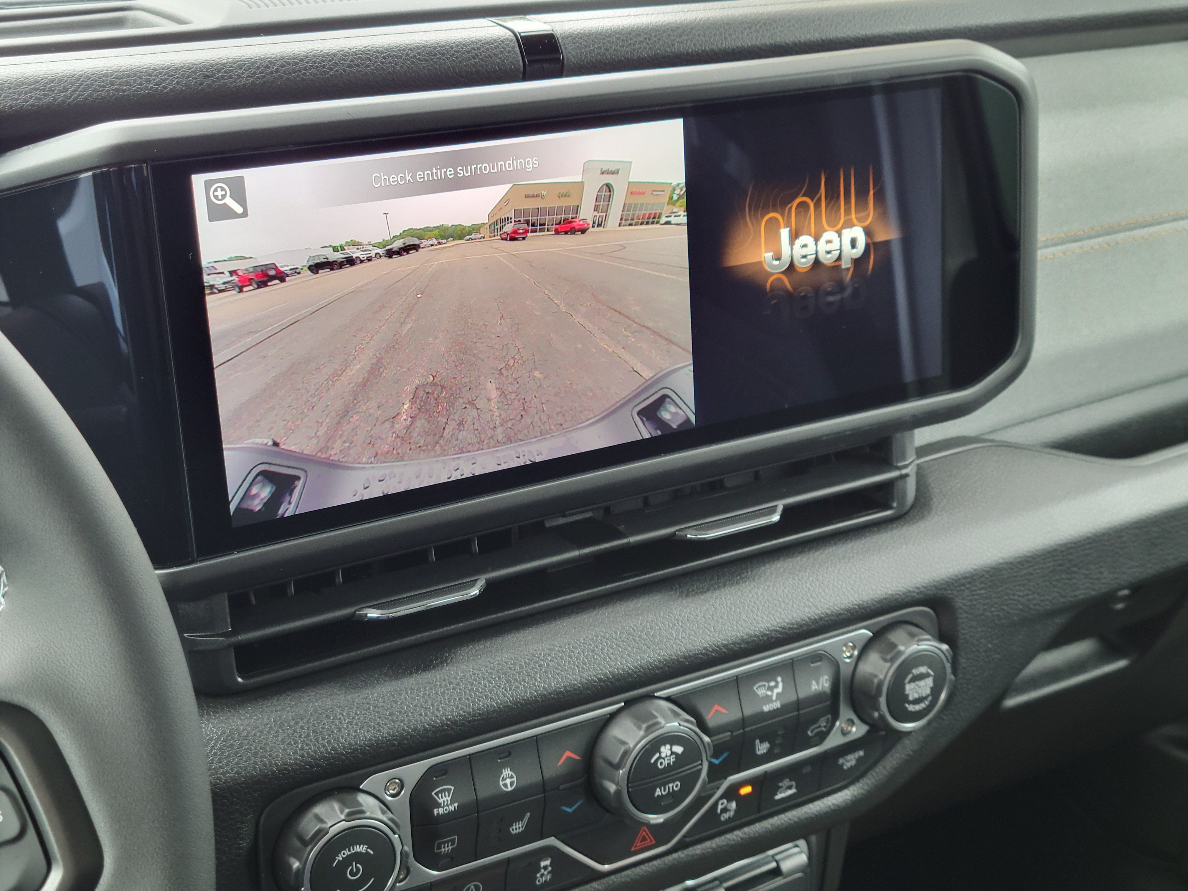 New 2027 Jeep Gladiator Sport AWD/4WD image 16