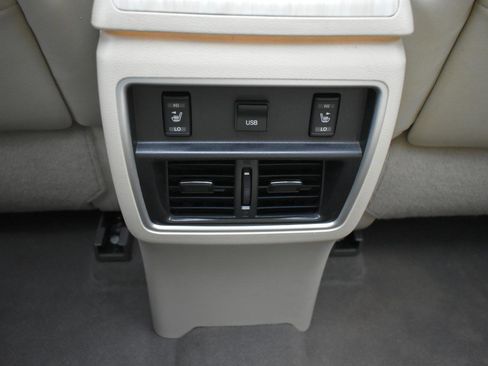 Used 2016 Nissan Murano Platinum w/ Platinum Technology Package AWD/4WD image 39