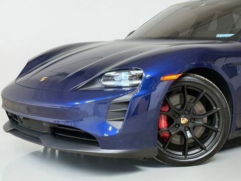 Used 2024 Porsche Taycan GTS w/ Premium Package (P6U) AWD/4WD image 31