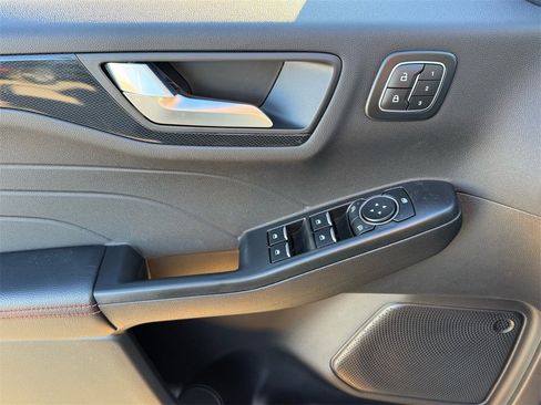 New 2026 Ford Escape ST-Line Elite image 9