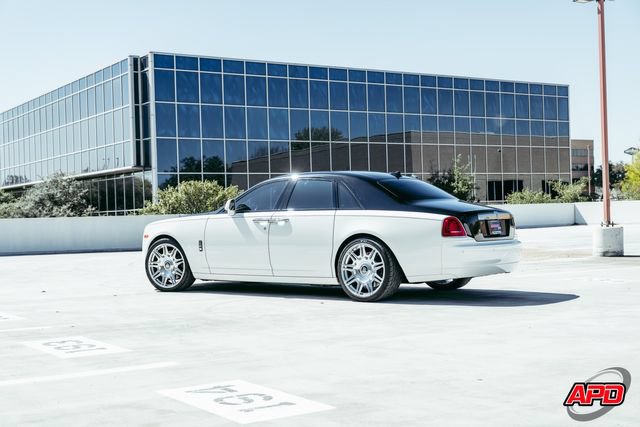Used 2017 Rolls-Royce Ghost RWD image 59