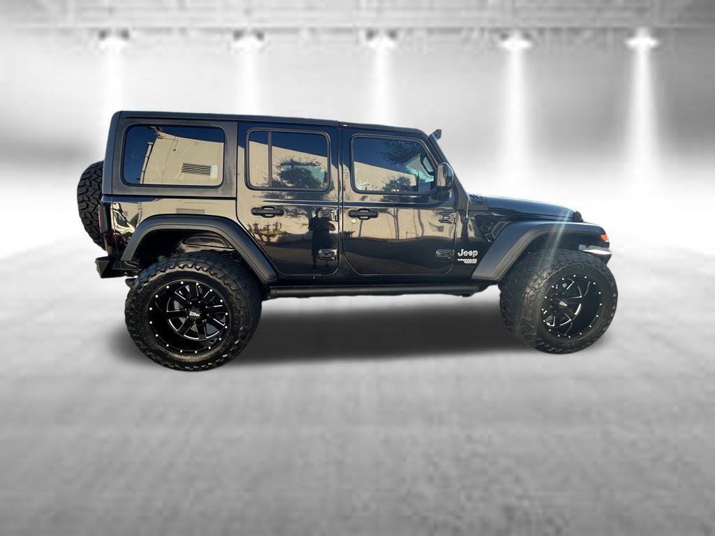 Used 2018 Jeep Wrangler Unlimited Sport S AWD/4WD image 3